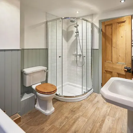 Дом отдыха Host & - Sleepers @ No.8 Пикеринг