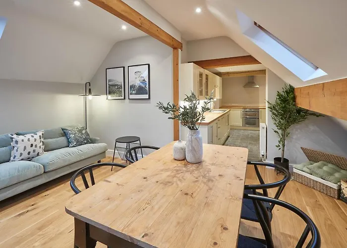 Host & - Sleepers @ No.8 *